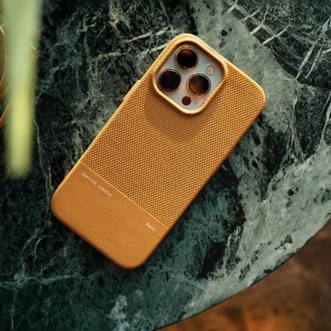 CLASSIC CASE MAGSAFE 15 PRO BIOBASED KRA - Image 3