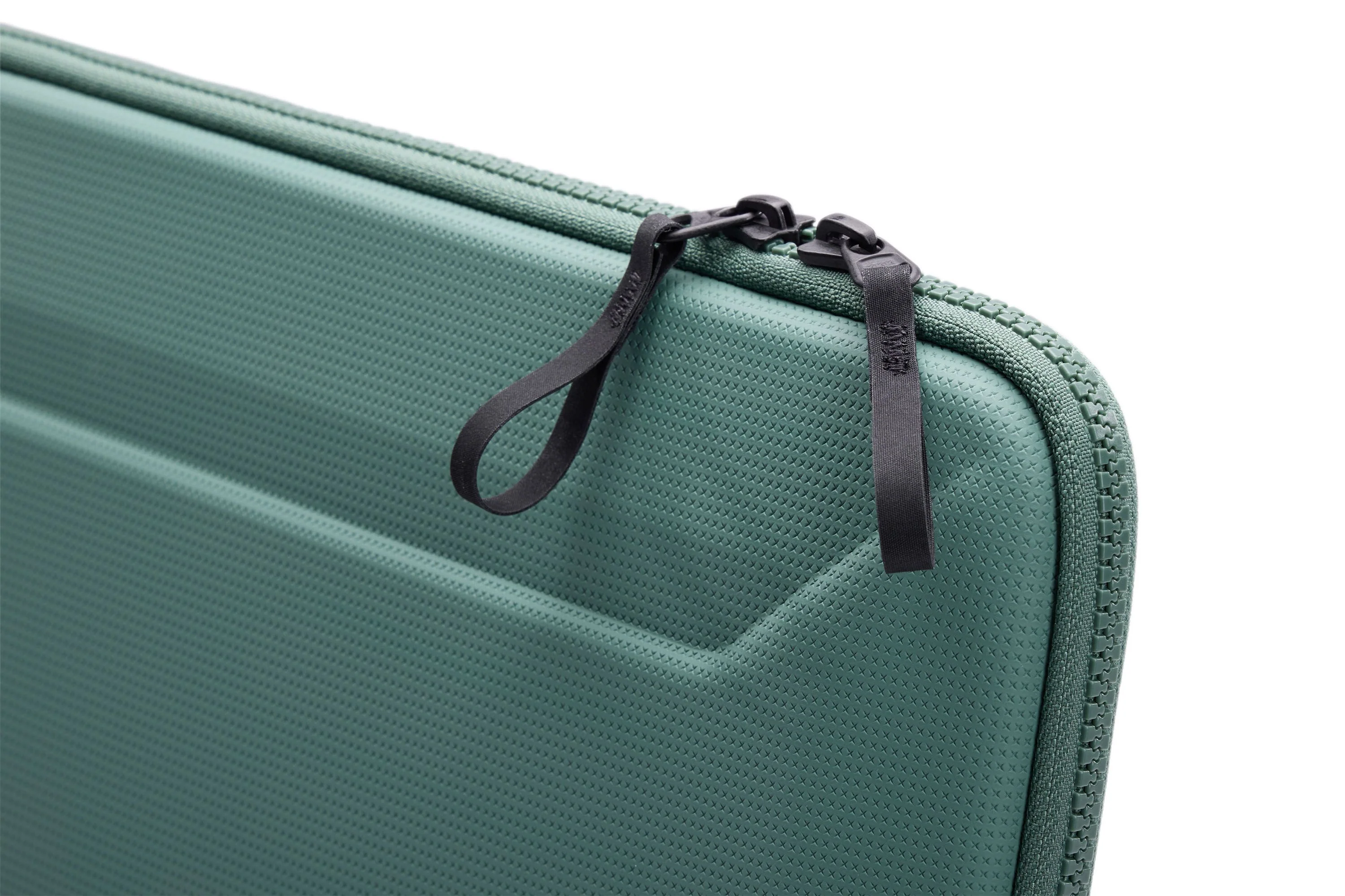 FUNDA THULE GAUNTLET PARA MACBOOK PRO 14 / AIR 13 INCH GREEN
